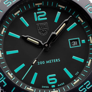 Pacific Diver, 44 mm, Dive Watch, Transformative Teal