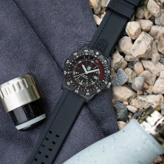 Luminox sales recon strap